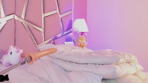 Bonnie  online show from 01-03-25, 09:15