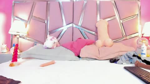 Bonnie  online show from 03-10-25, 03:30