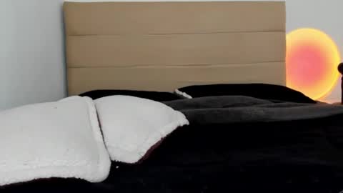 Bonnie  online show from 03-09-25, 07:37