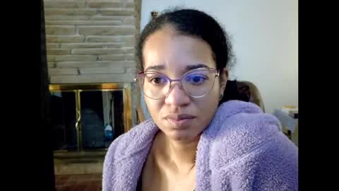 Snapshot of bonvivantb chatting on 10-13-25, 01:11 Queen Bon Vivantt online show from 10-13-25, 01:11