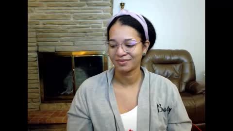 Snapshot of bonvivantb chatting on 10-29-25, 02:19 Queen Bon Vivantt online show from 10-29-25, 02:19