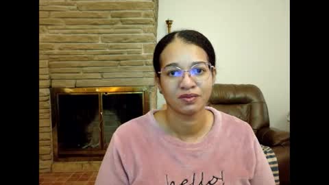 Snapshot of bonvivantb chatting on 11-10-25, 01:54 Queen Bon Vivantt online show from 11-10-25, 01:54