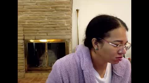 Snapshot of bonvivantb chatting on 11-11-25, 02:17 Queen Bon Vivantt online show from 11-11-25, 02:17