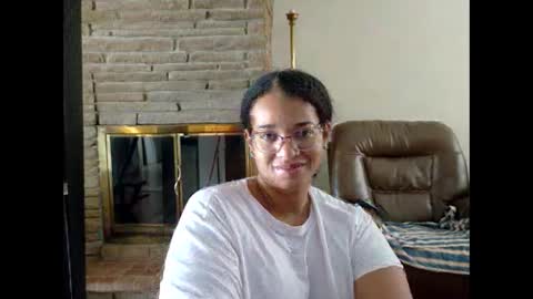 Snapshot of bonvivantb chatting on 12-02-25, 02:45 Queen Bon Vivantt online show from 12-02-25, 02:45