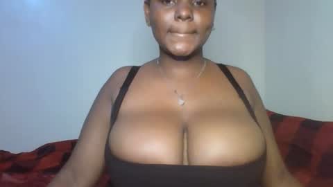 Snapshot of boobbyb chatting on 10-25-25, 02:56 boobbyb online show from 10-25-25, 02:56