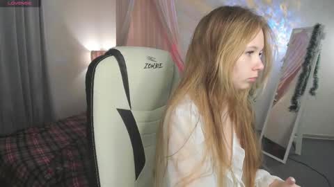 Milena online show from 12-02-25, 02:39