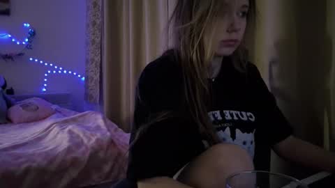 Snapshot of booozekirs_ chatting on 02-05-26, 02:38 Milena online show from 02-05-26, 02:38