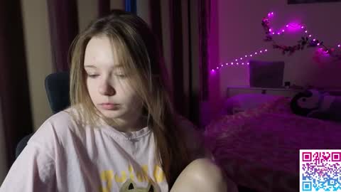 Snapshot of booozekirs_ chatting on 02-13-26, 03:02 Milena online show from 02-13-26, 03:02