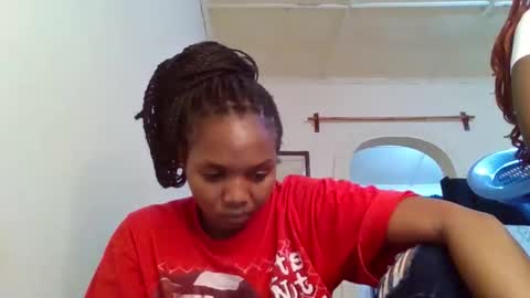Snapshot of bootie_caramel chatting on 09-24-25, 07:17 bootie_caramel online show from 09-24-25, 07:17