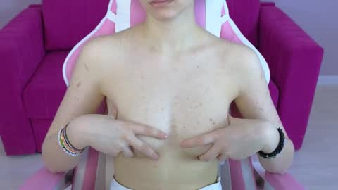 Snapshot of bootyada chatting on 02-15-25, 01:21 Glad to see u in my room Im Ada online show from 02-15-25, 01:21