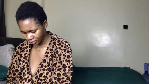 Snapshot of bootylicious_1_ chatting on 02-25-26, 11:14 vee online show from 02-25-26, 11:14