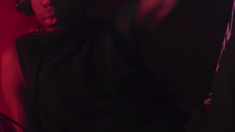 Snapshot of boss_playa98 chatting on 10-20-25, 09:43 boss_playa98 online show from 10-20-25, 09:43