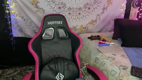 BossMom online show from 01-06-26, 09:07