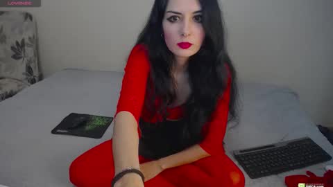 Helen  online show from 10-12-25, 11:31