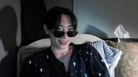 Snapshot of boxman556990 chatting on 01-17-25, 09:39 boxman556990 online show from 01-17-25, 09:39