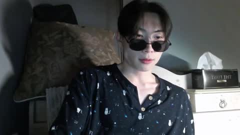 Snapshot of boxman556990 chatting on 01-18-25, 04:31 boxman556990 online show from 01-18-25, 04:31