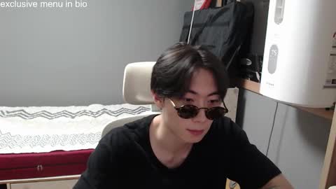 Snapshot of boxman556990 chatting on 09-10-25, 08:31 boxman556990 online show from 09-10-25, 08:31