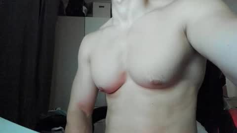 boy_boy22 online show from 09-14-25, 07:13