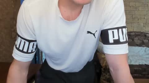 Snapshot of boyapollon chatting on 01-05-25, 11:04 BoyApollon online show from 01-05-25, 11:04