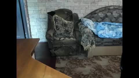 Snapshot of boyapollon chatting on 10-20-25, 01:00 BoyApollon online show from 10-20-25, 01:00