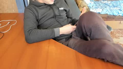 Snapshot of boyapollon chatting on 11-19-25, 10:37 BoyApollon online show from 11-19-25, 10:37