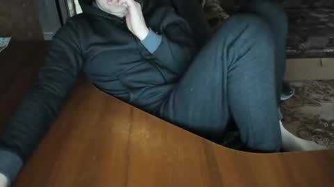 Snapshot of boyapollon chatting on 12-05-25, 10:35 BoyApollon online show from 12-05-25, 10:35