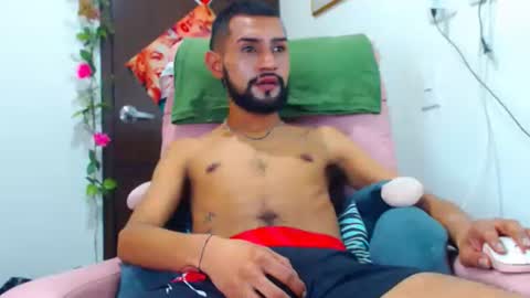 Snapshot of boybunnyerotic chatting on 09-16-25, 12:22 boybunnyerotic online show from 09-16-25, 12:22