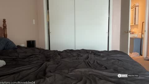 Snapshot of boysetsfire34 chatting on 01-17-26, 04:11 boysetsfire34 online show from 01-17-26, 04:11