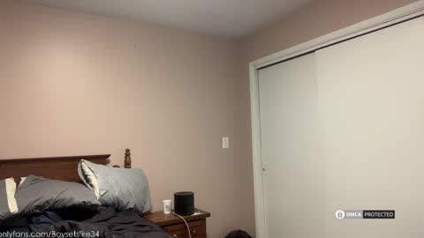 Snapshot of boysetsfire34 chatting on 01-18-26, 05:33 boysetsfire34 online show from 01-18-26, 05:33