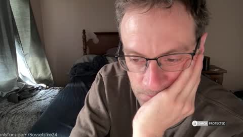 Snapshot of boysetsfire34 chatting on 02-07-26, 02:43 boysetsfire34 online show from 02-07-26, 02:43