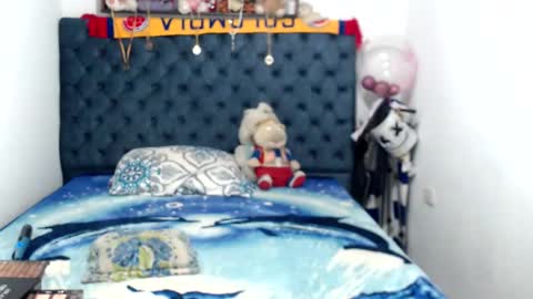 nikky and jeik online show from 10-20-25, 07:58