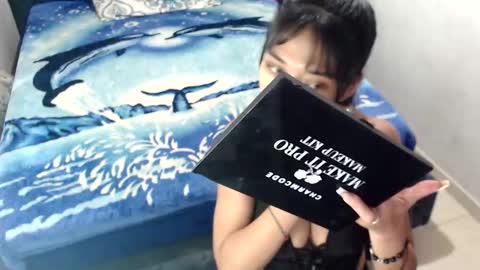 nikky and jeik online show from 01-06-26, 01:09