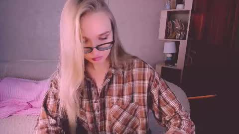 Snapshot of boysloveblondee chatting on 01-30-25, 12:06 BoysLoveBlondee online show from 01-30-25, 12:06