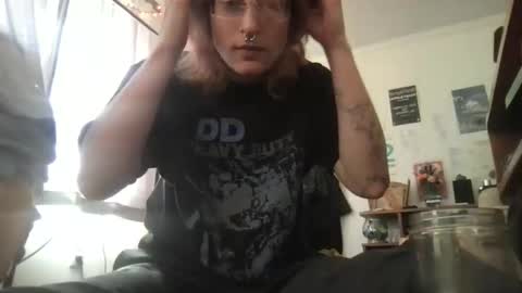 Snapshot of boywithbug chatting on 02-24-25, 07:30 boywithbug online show from 02-24-25, 07:30