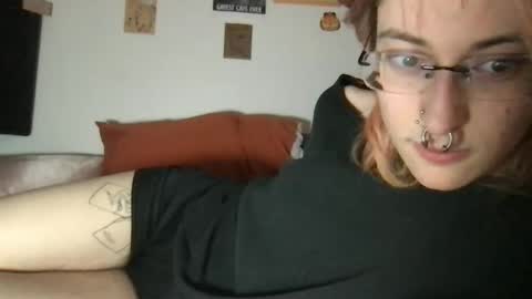 Snapshot of boywithbug chatting on 03-04-25, 02:06 boywithbug online show from 03-04-25, 02:06