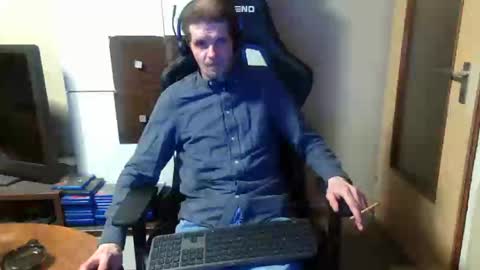 Snapshot of bponie1 chatting on 12-31-24, 03:34 bponie1 online show from 12-31-24, 03:34