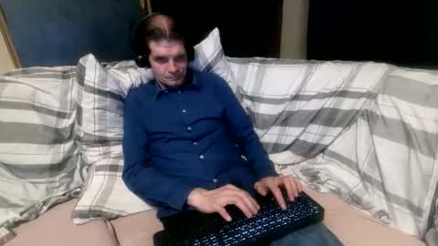 Snapshot of bponie1 chatting on 09-21-25, 01:51 bponie1 online show from 09-21-25, 01:51