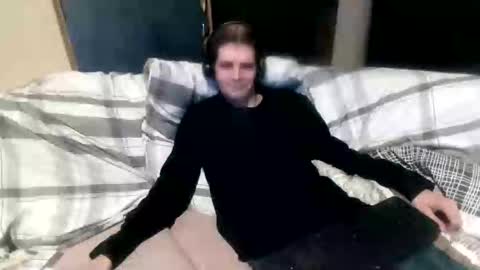 Snapshot of bponie1 chatting on 10-18-25, 04:15 bponie1 online show from 10-18-25, 04:15