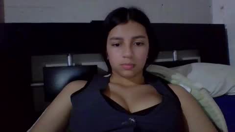 brad_and_emma293215 online show from 02-05-26, 09:19