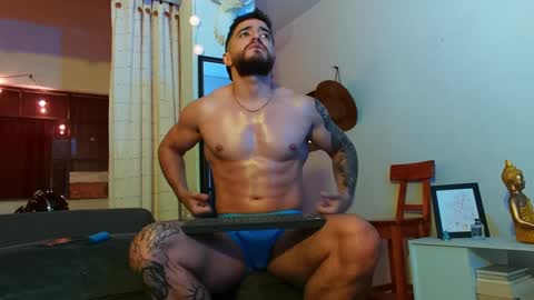 Snapshot of bradley_martinez chatting on 01-11-25, 12:22 Bradley Martinez online show from 01-11-25, 12:22