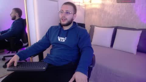 bradley_musscle online show from 04-11-26, 12:09