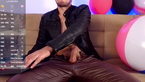Bradley Colton Independ Model online show from 12-23-24, 05:32