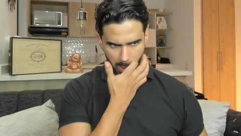 bradleymartin7 online show from 10-10-25, 11:37