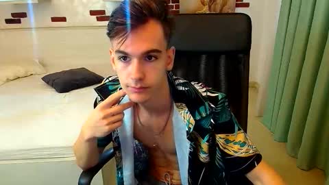 Snapshot of bradyflint chatting on 10-23-25, 06:02 BradyFlint online show from 10-23-25, 06:02