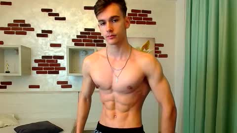 Snapshot of bradyflint chatting on 10-24-25, 04:42 BradyFlint online show from 10-24-25, 04:42