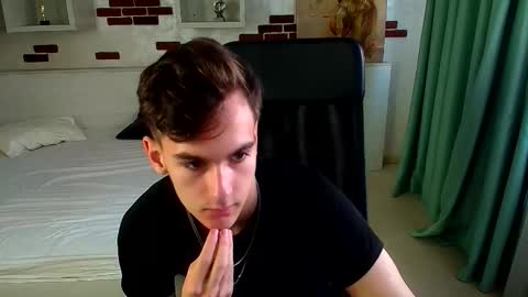 Snapshot of bradyflint chatting on 11-03-25, 07:31 BradyFlint online show from 11-03-25, 07:31