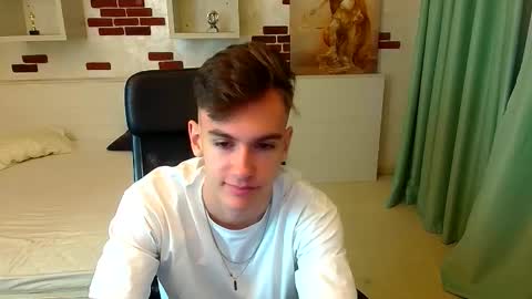 Snapshot of bradyflint chatting on 11-07-25, 05:07 BradyFlint online show from 11-07-25, 05:07