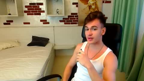 Snapshot of bradyflint chatting on 11-12-25, 06:03 BradyFlint online show from 11-12-25, 06:03