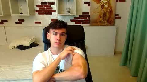 Snapshot of bradyflint chatting on 11-21-25, 05:28 BradyFlint online show from 11-21-25, 05:28