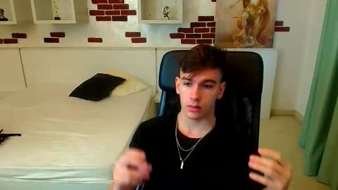 Snapshot of bradyflint chatting on 11-29-25, 08:39 BradyFlint online show from 11-29-25, 08:39